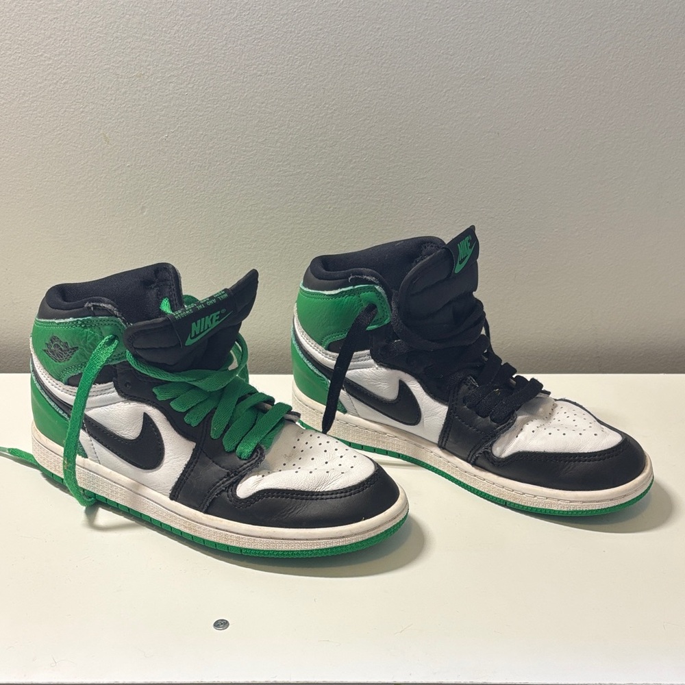 Nike Black, Green, and White Air Jordan High-Tops